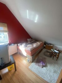Schlafzimmer DG