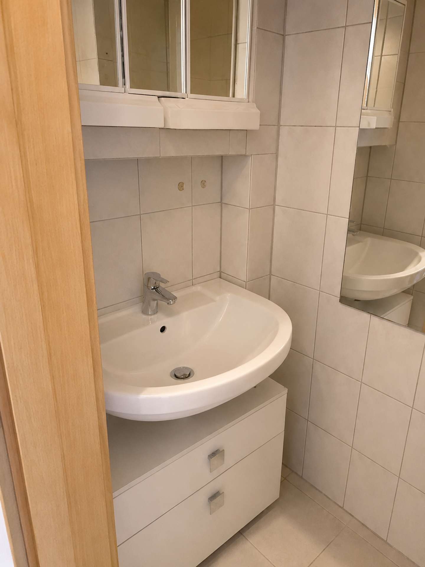 EG - WC