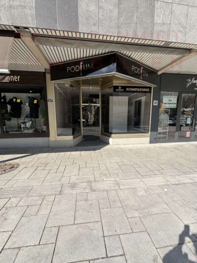 Möchten Sie sich selbständig machen in bester Lage ? Hier ist die Gelegenheit !, 51429 Bergisch Gladbach, Ladenfläche