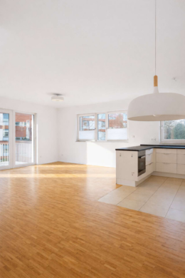 Helle 4-Zimmer-Wohnung mit großem Balkon & TG-Stellplatz in ruhiger Lage von Köln-Bayenthal, 50968 Köln, Etagenwohnung