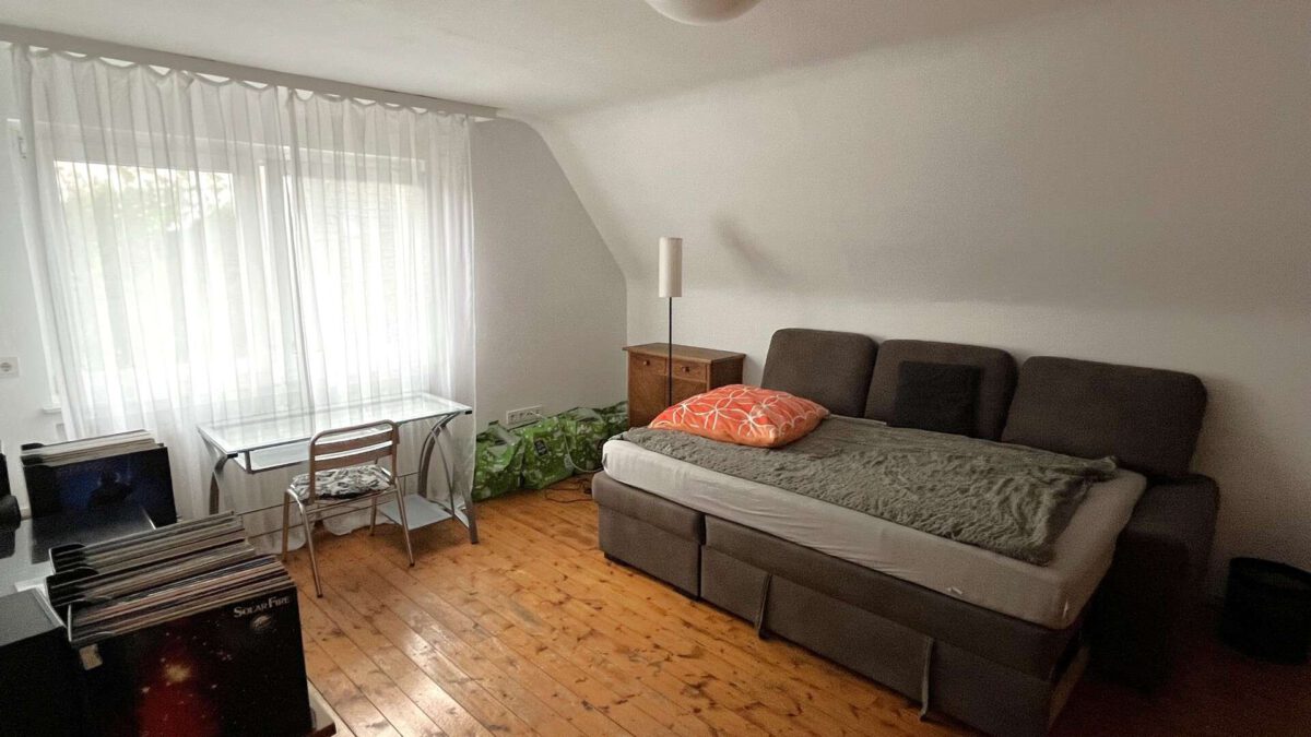 Schlafzimmer 1