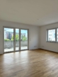 Wohnzimmer Balkon 1 - Helle moderne 2-Zimmer-Wohnung mit Balkon und optionalem Tiefgaragenstellplatz in Köln-Bayenthal