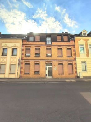 Handwerker aufgepasst ! Historisches Schmuckstück wartet darauf, wieder zum Juwel zu erstrahlen, 51465 Bergisch Gladbach, Mehrfamilienhaus